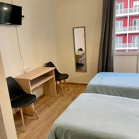 卡斯托瑞亚酒店 酒店