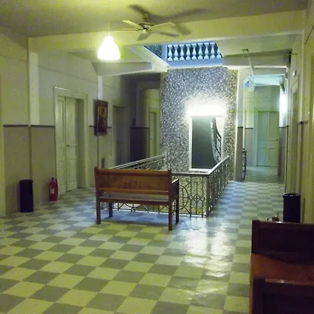 卡斯托瑞亚酒店 * 塞萨洛尼基